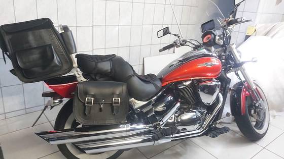SUZUKI BOULEVARD M800 